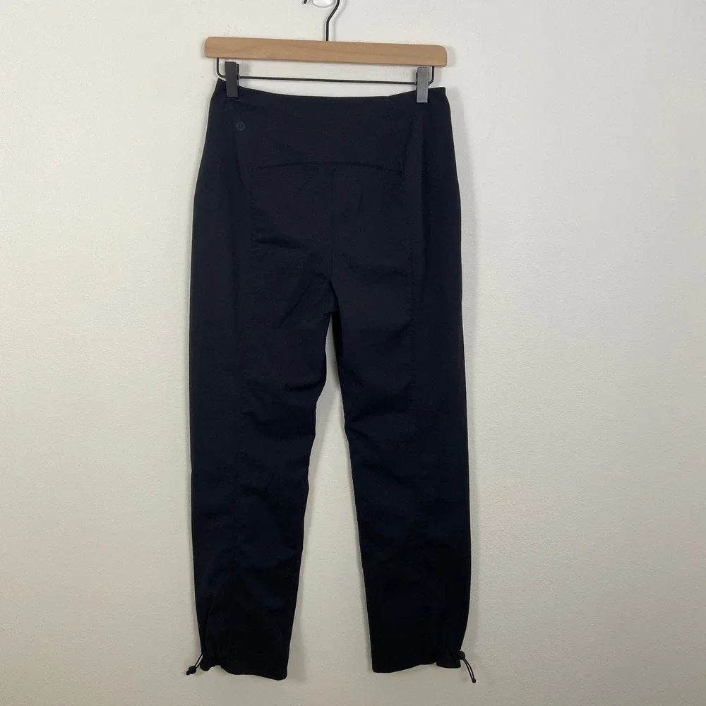Lululemon Women's‎ 26 Zip Pleated Cropped Pants Woven Business Casual Career